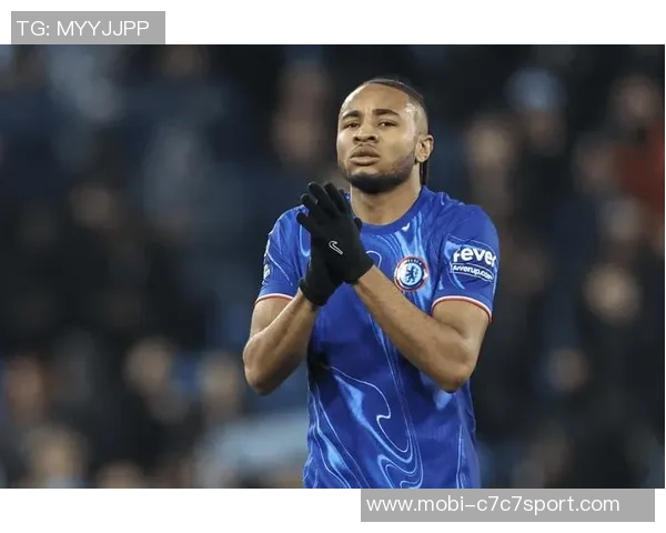 恩昆库本周一继续单独训练下一轮意甲复出前景仍不明朗